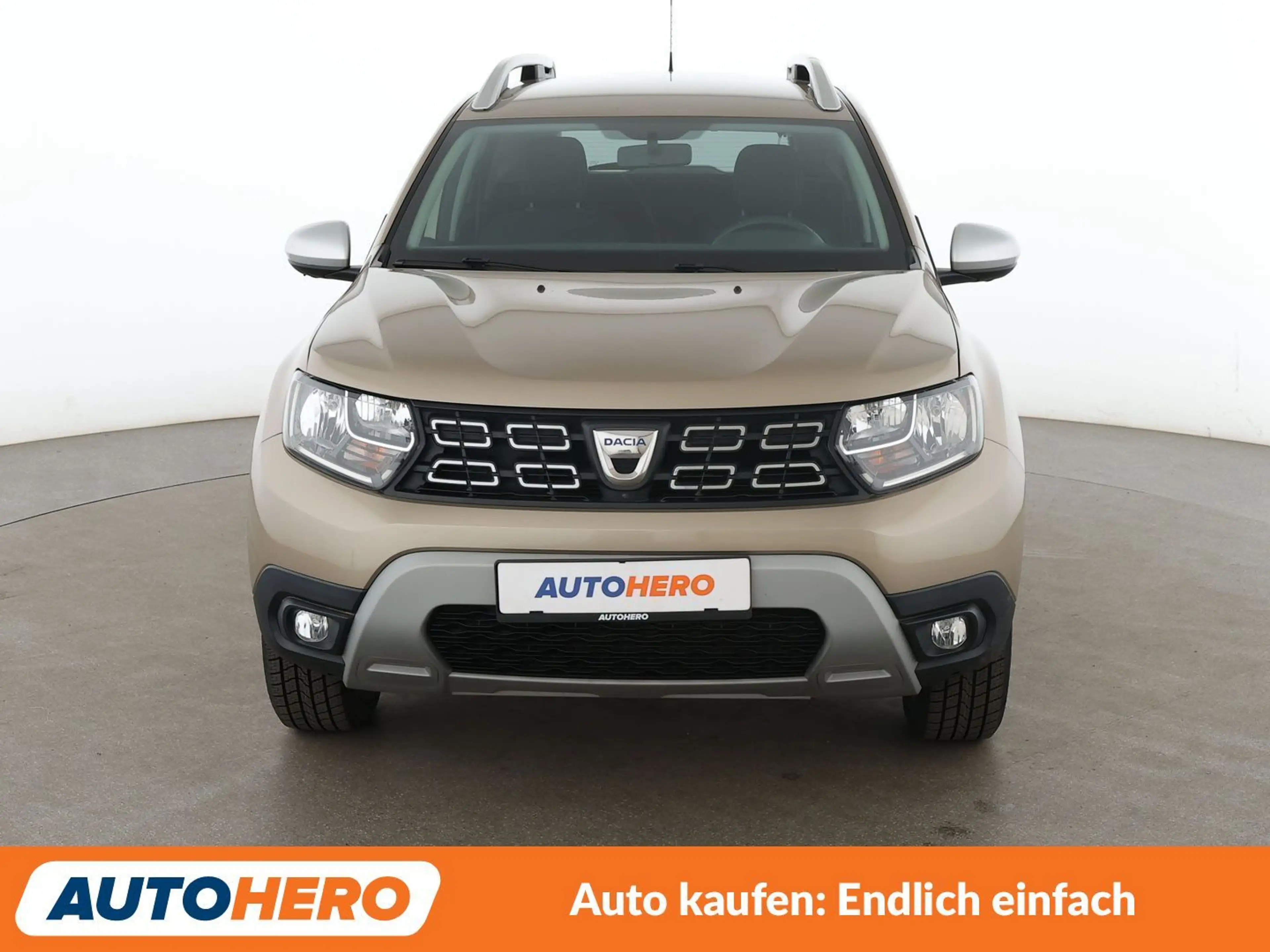 Dacia Duster 1.6 SCe Prestige 4x4 *NAVI*CAM*TEMPO*SHZ*ALU* — photo 9