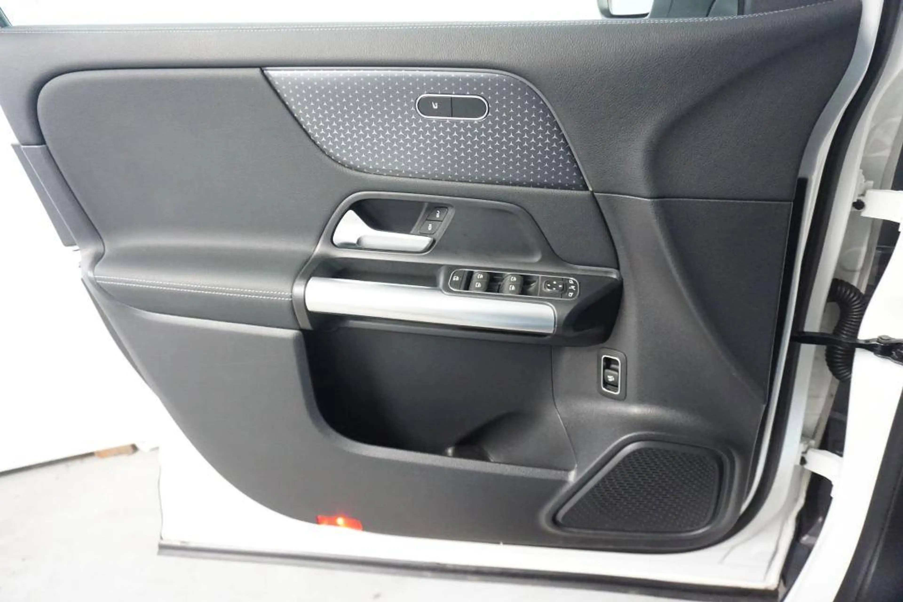 Mercedes-Benz EQA 250 RIJASSISTENTIE PAKKET - TREKHAAK — photo 9