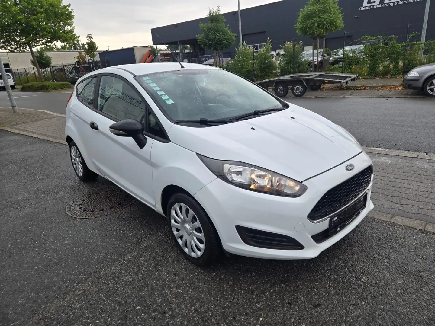 Ford Fiesta 1.Hand/1 Jahr Garantie/TÜV NEU 55 kW (75 PS), S... Blanc - 1