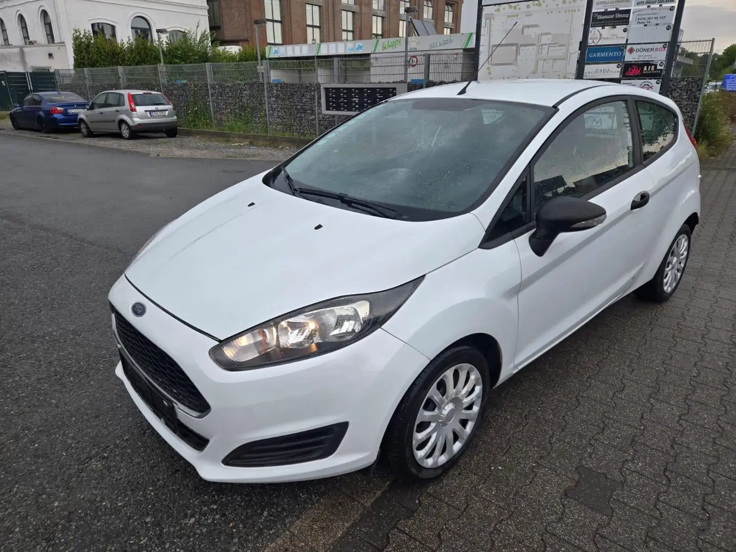 Ford Fiesta 1.Hand/1 Jahr Garantie/TÜV NEU 55 kW (75 PS), S... Blanc - 2