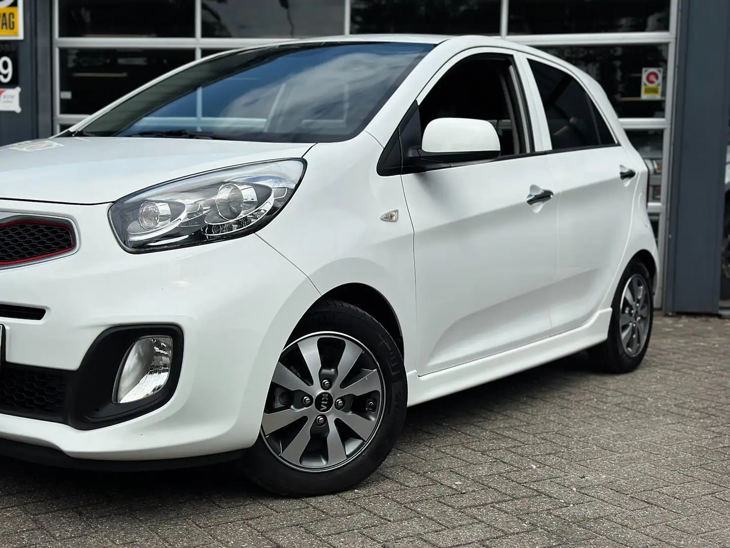 Kia Picanto 1.0 CVVT X-treme Weiß - 2