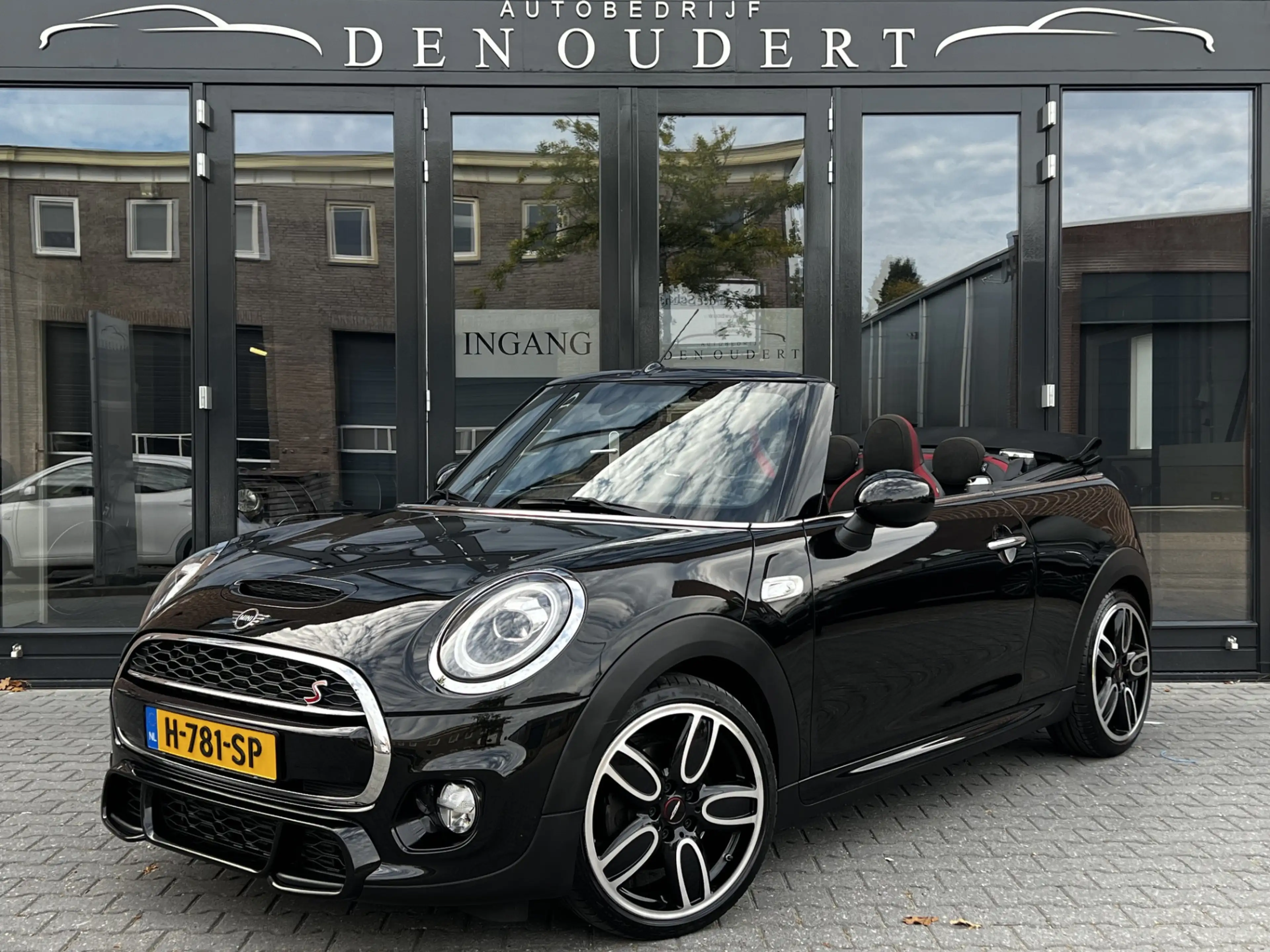 MINI Cooper S Cabrio 2.0 John Cooper Works JCW / 18INCH / LED 2019