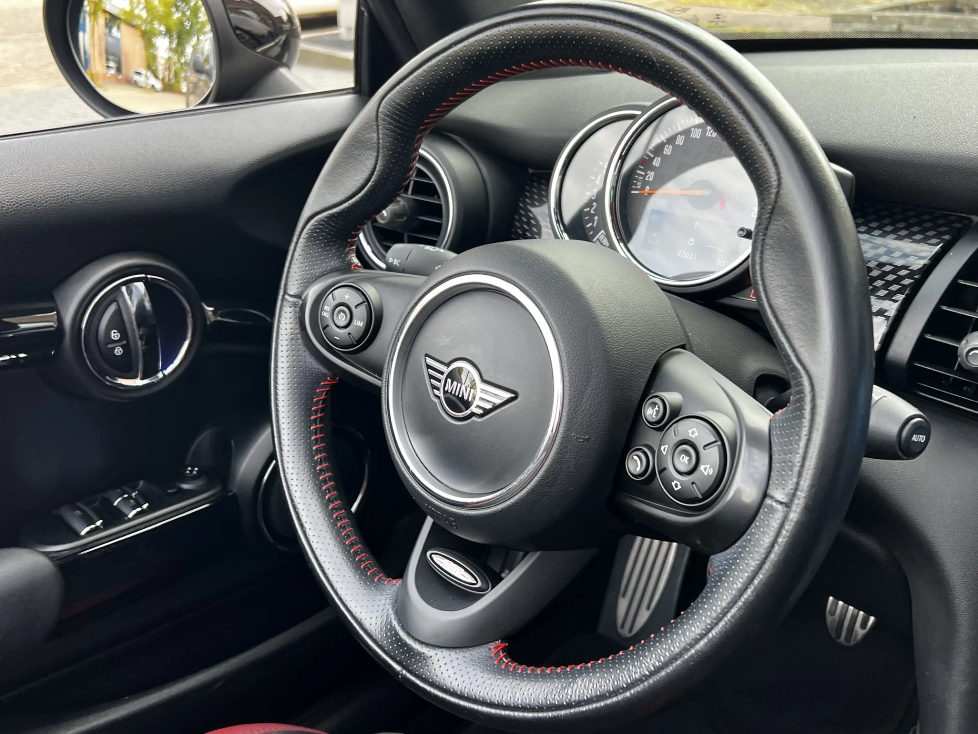 MINI Cooper S Cabrio 2.0 John Cooper Works JCW / 18INCH / LED 2019 — photo 13