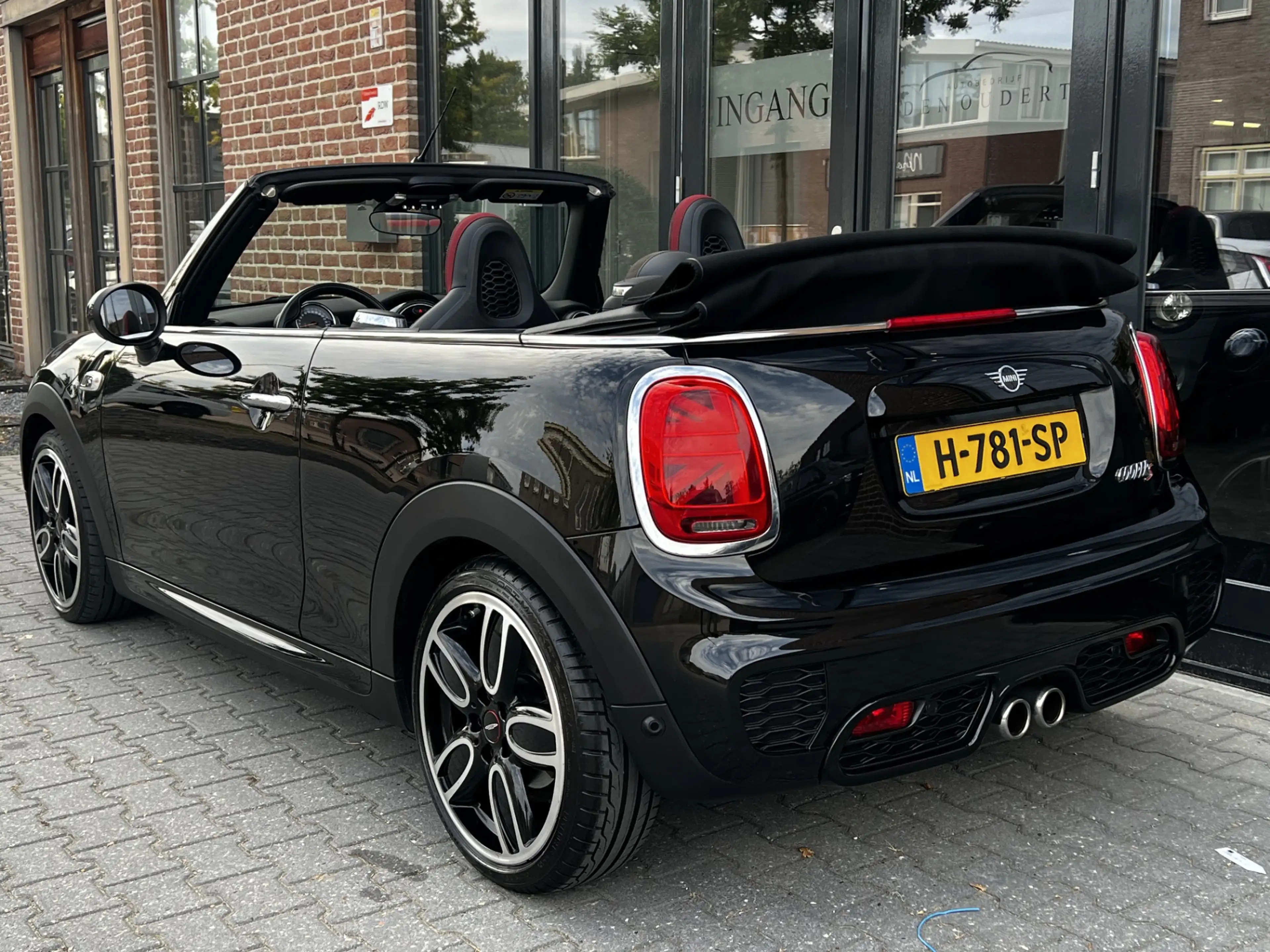 MINI Cooper S Cabrio 2.0 John Cooper Works JCW / 18INCH / LED 2019 — photo 6