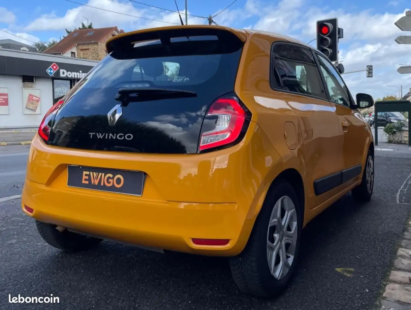 Renault Twingo 1.0 SCE 75 ZEN Jaune - 2