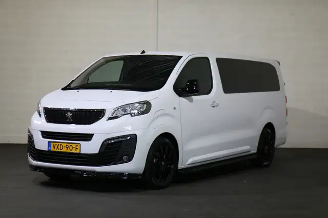 Peugeot e-Expert EV L3 75 kWh Airco Navigatie Trekhaak Black Line