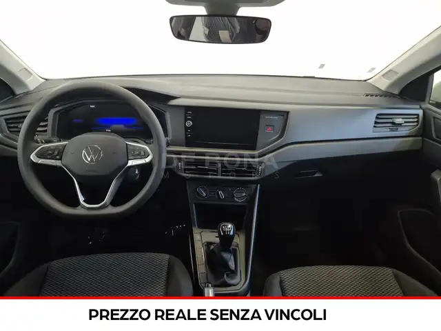 Volkswagen Polo view 9