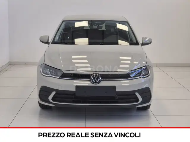 Volkswagen Polo view 2