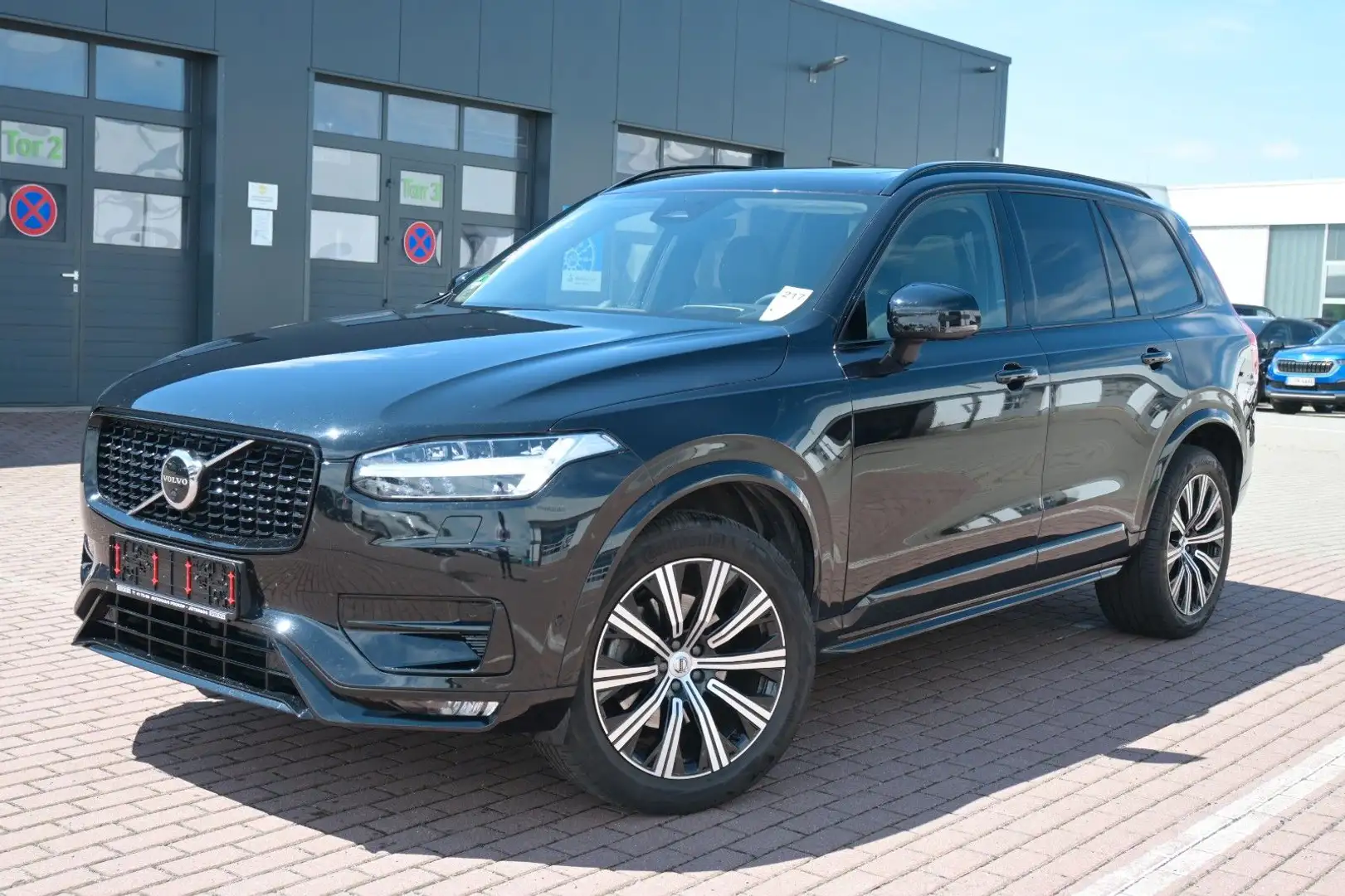 Volvo XC90 B5 Diesel Ultimate Dark AWD*LUFT*360°B&W* Schwarz - 1