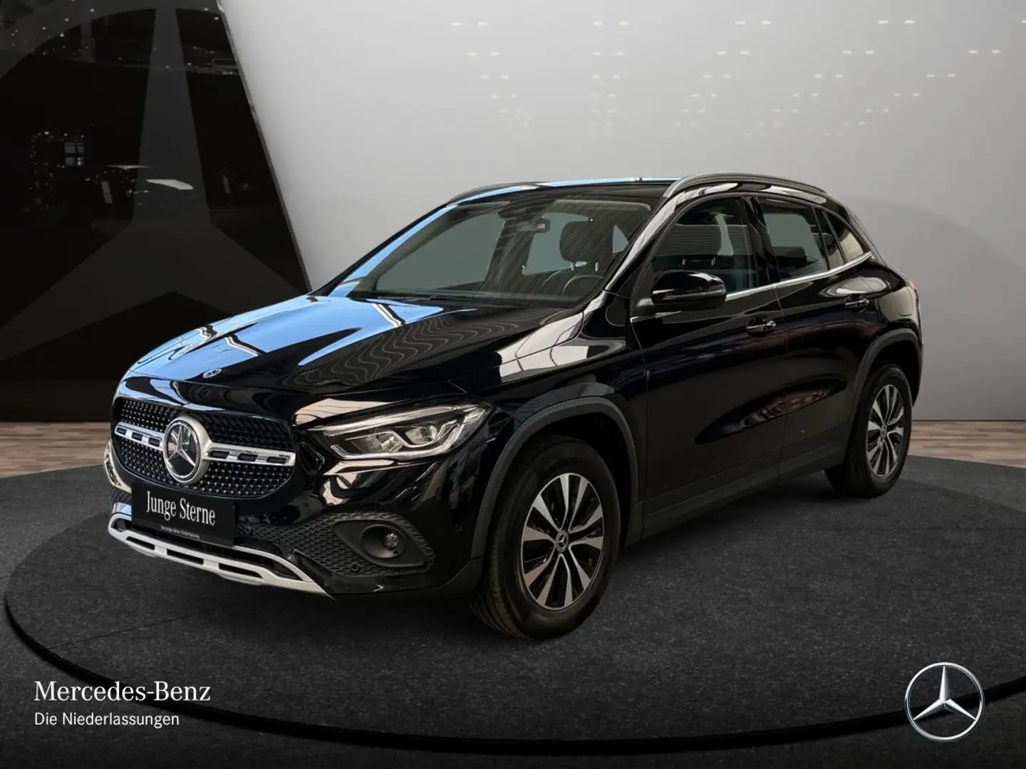 Mercedes-Benz GLA 200 d STYLE+LED+STHZG+KAMERA+8G Negro - 2