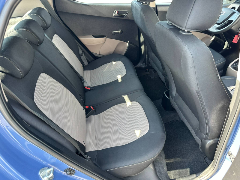 Hyundai i10 Classic 1,0 *AUTOMATIK*KLIMA*TÜV NEU* — photo 11
