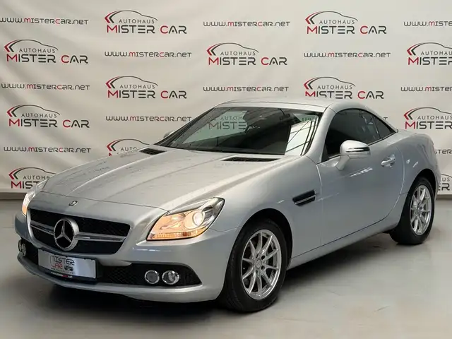 Mercedes-Benz SLK 200 BE DISPLAY/LEDER/PDC/SHZ/TEMPO/ALU