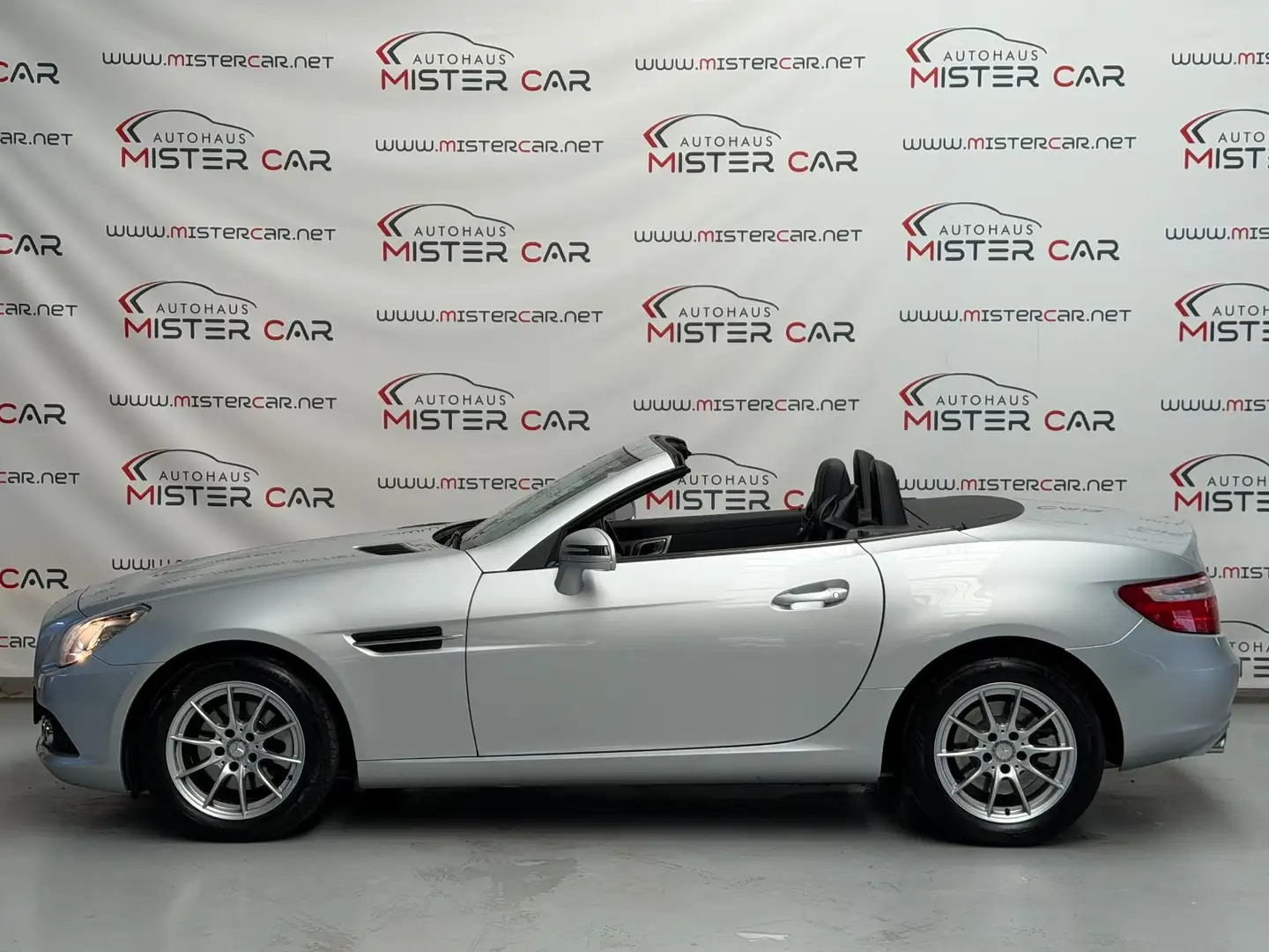 Mercedes-Benz SLK 200 BE DISPLAY/LEDER/PDC/SHZ/TEMPO/ALU Серебристый - 2