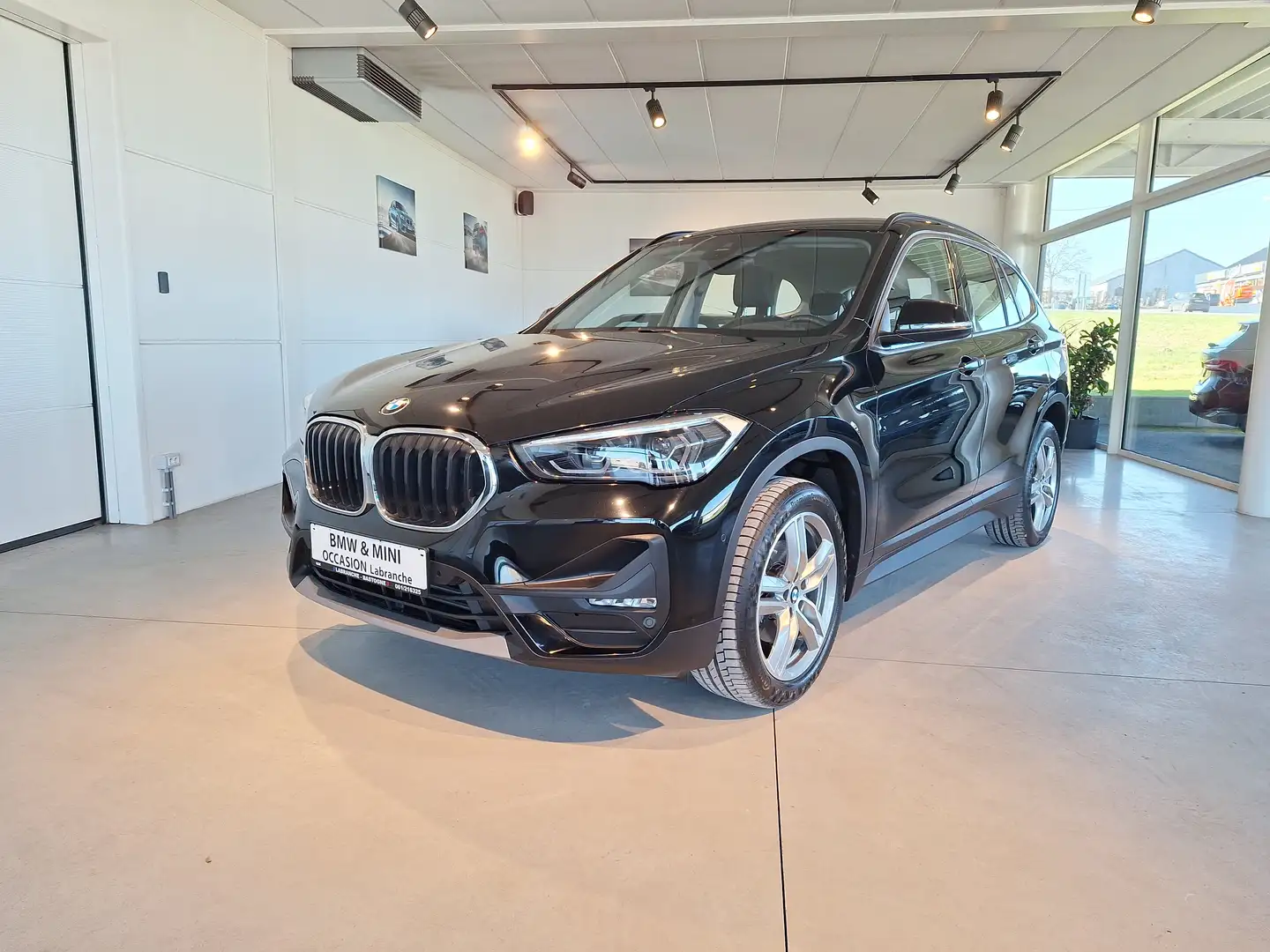 BMW X1 1.5iA sDrive18 OPF (EU6AP) Noir - 1