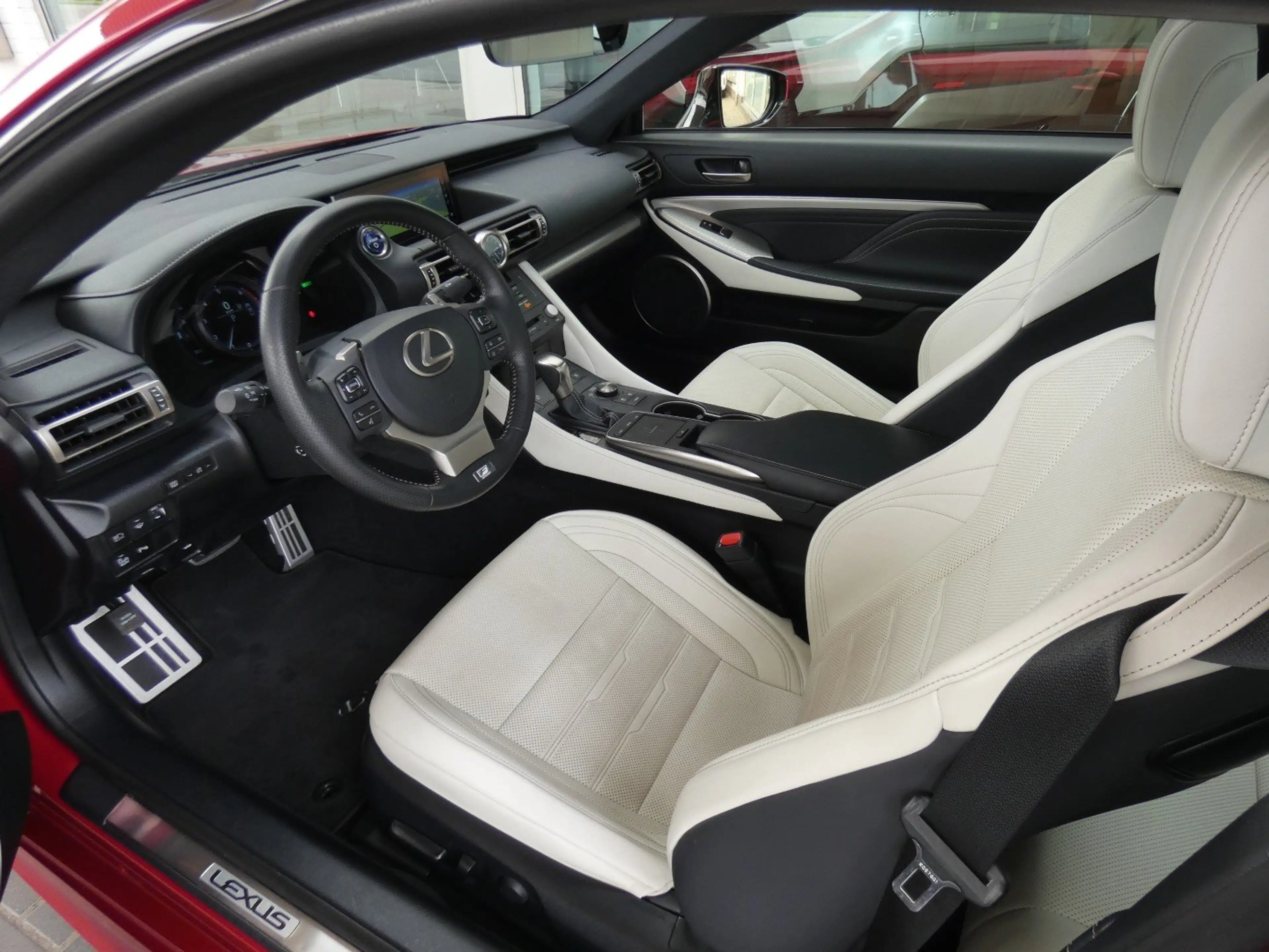 Lexus RC 300h F-SPORT LINE +Open dak +Mark Levinson +Carplay — photo 9