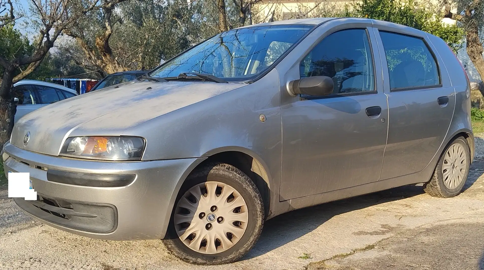 Fiat Punto Punto 5p 1.9 jtd ELX Gris - 1