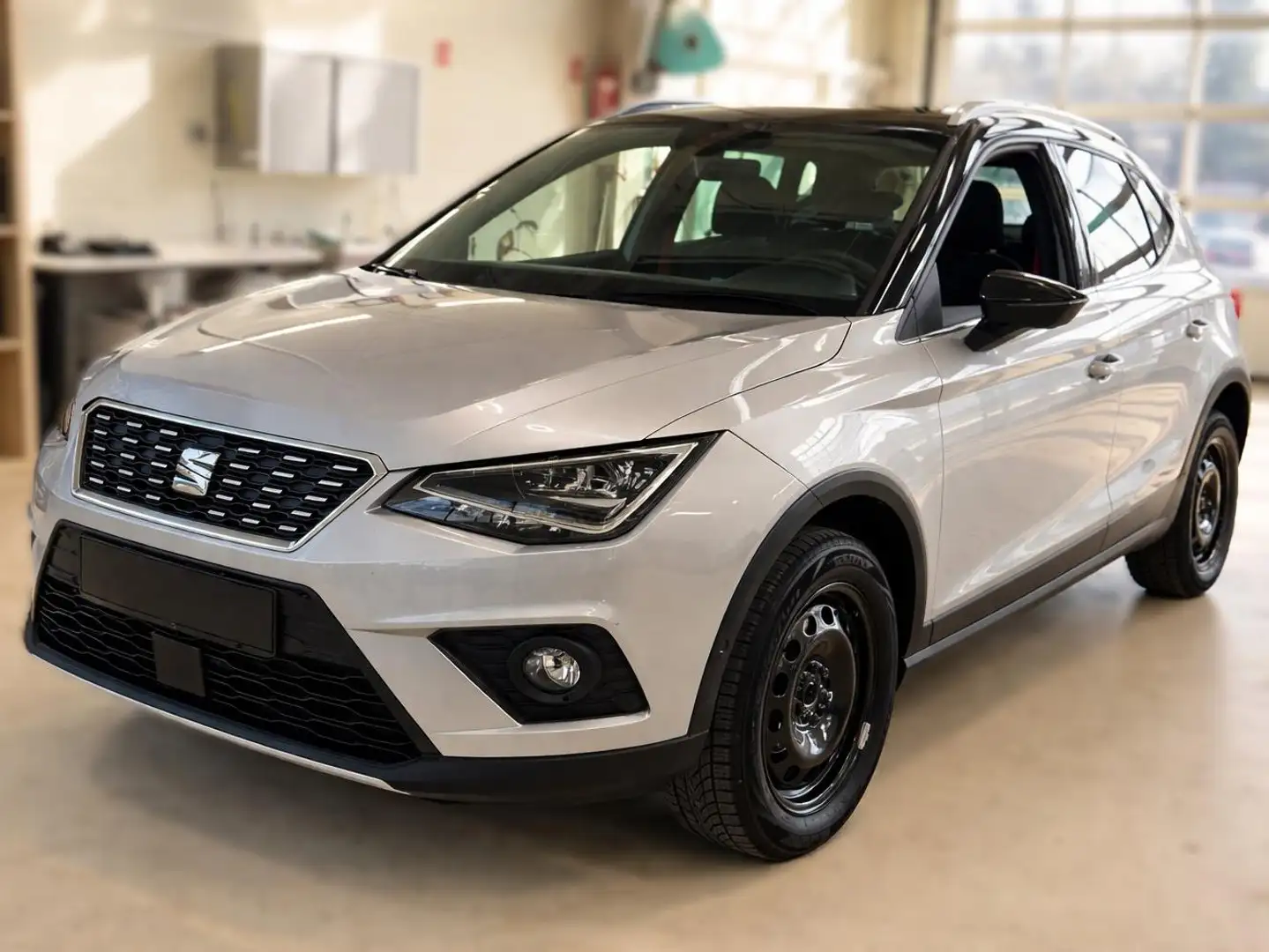 SEAT Arona Xcellence Gris - 1