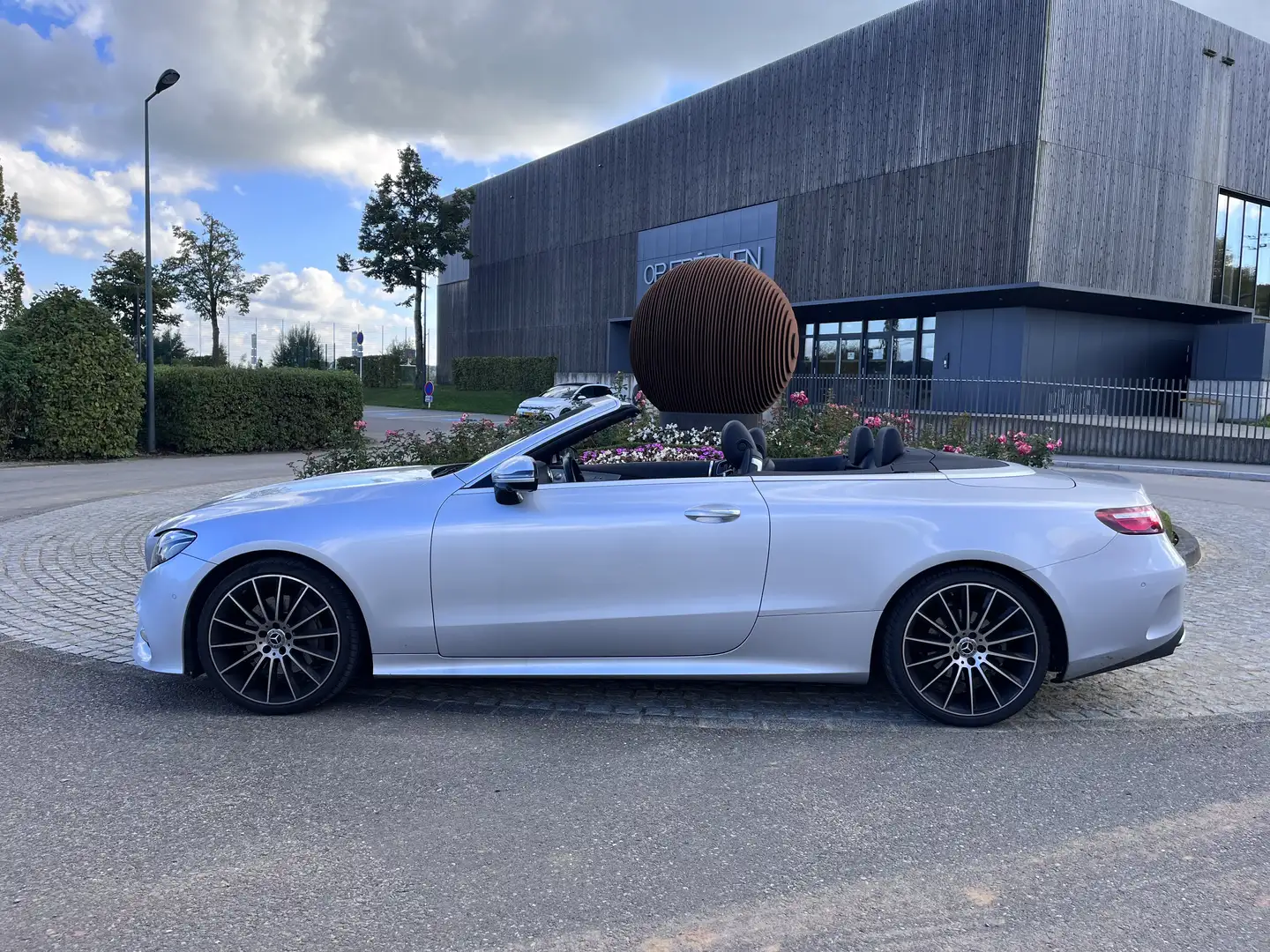 Mercedes-Benz E 220 d Cabrio 9G-TRONIC AMG Line - 2