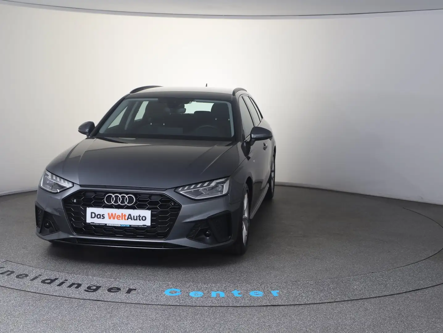 Audi A4 40 TFSI S line Grau - 2