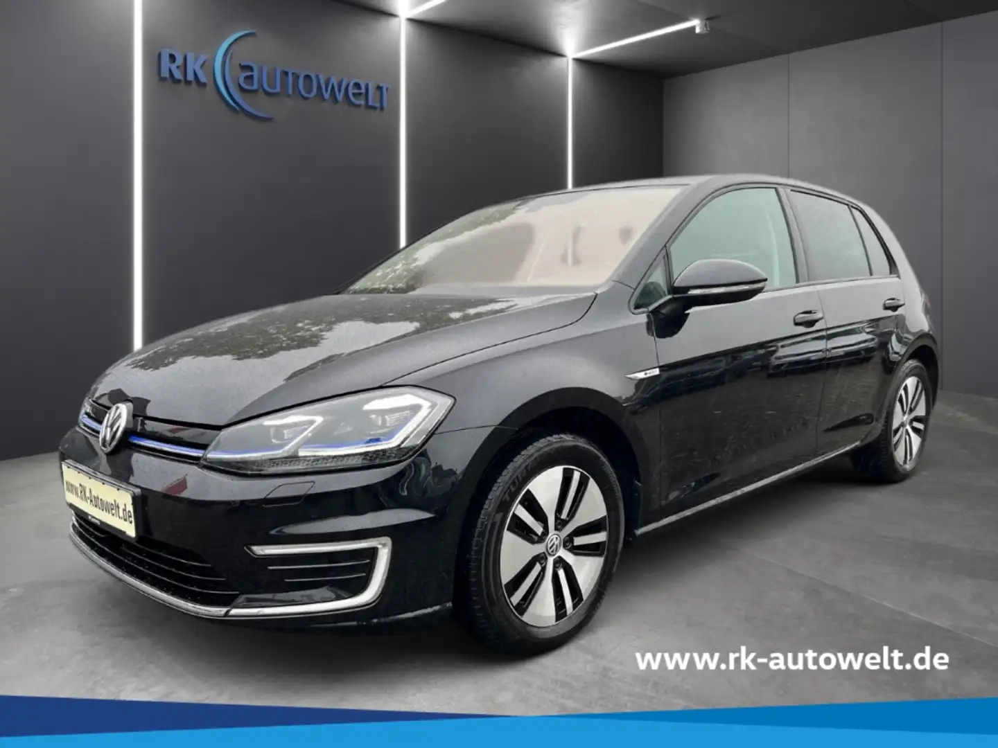 Volkswagen Golf VII e-Golf Navi CCS SHZ Frontscheibe beheizb. PDC Schwarz - 1
