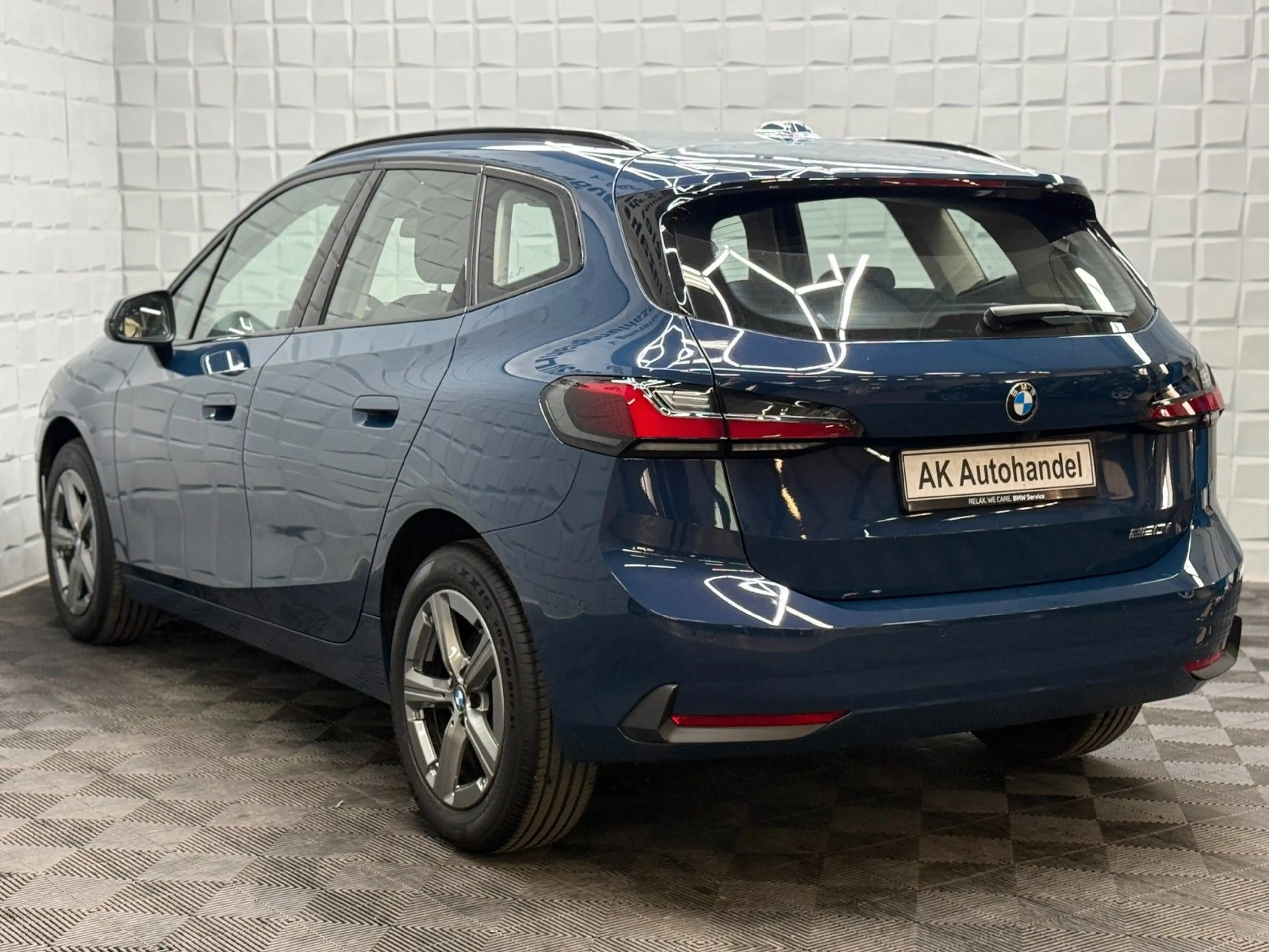 BMW 220 i  Active Tourer Steptronic LED Tempo — photo 7