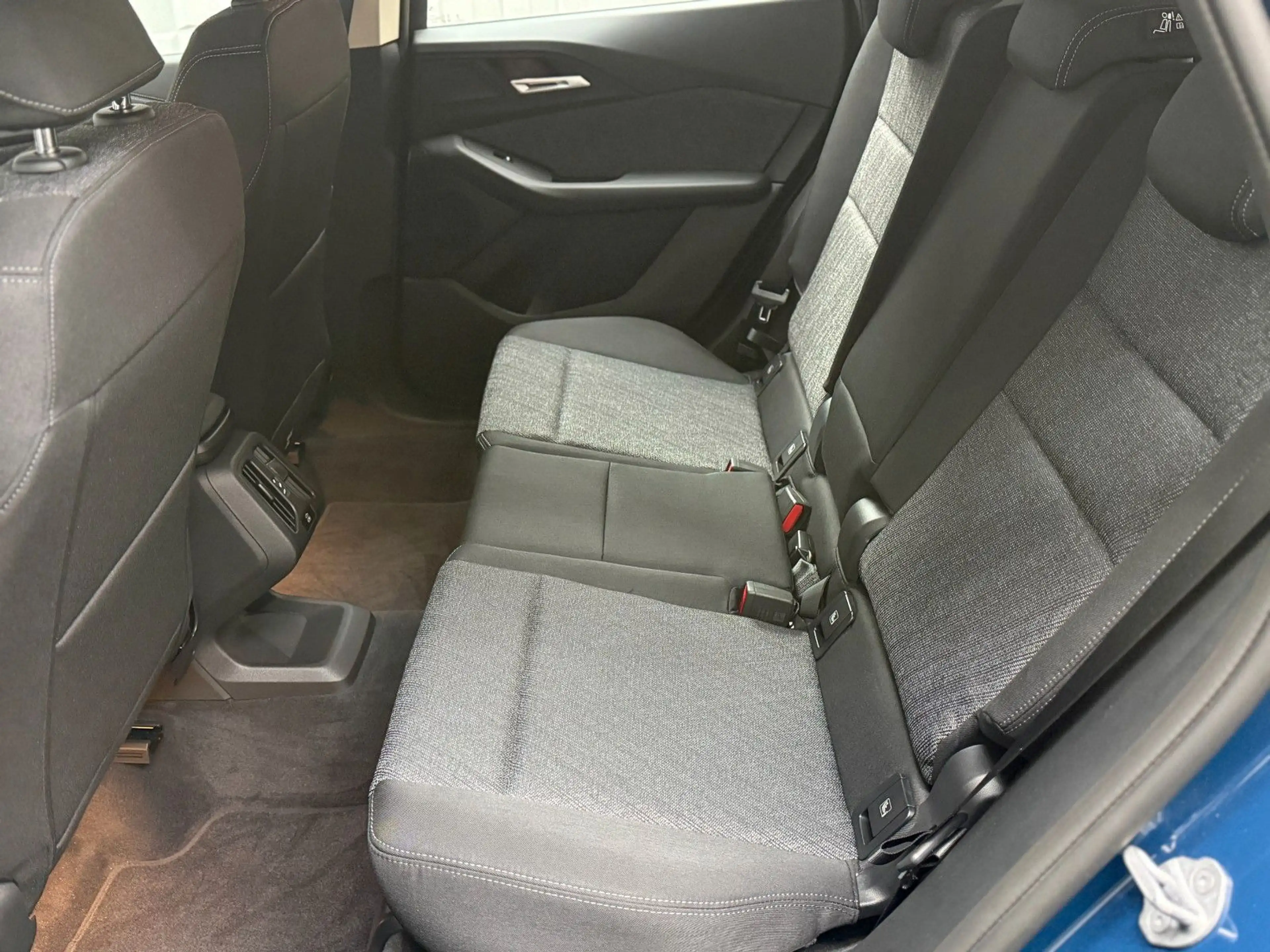 BMW 220 i  Active Tourer Steptronic LED Tempo — photo 14