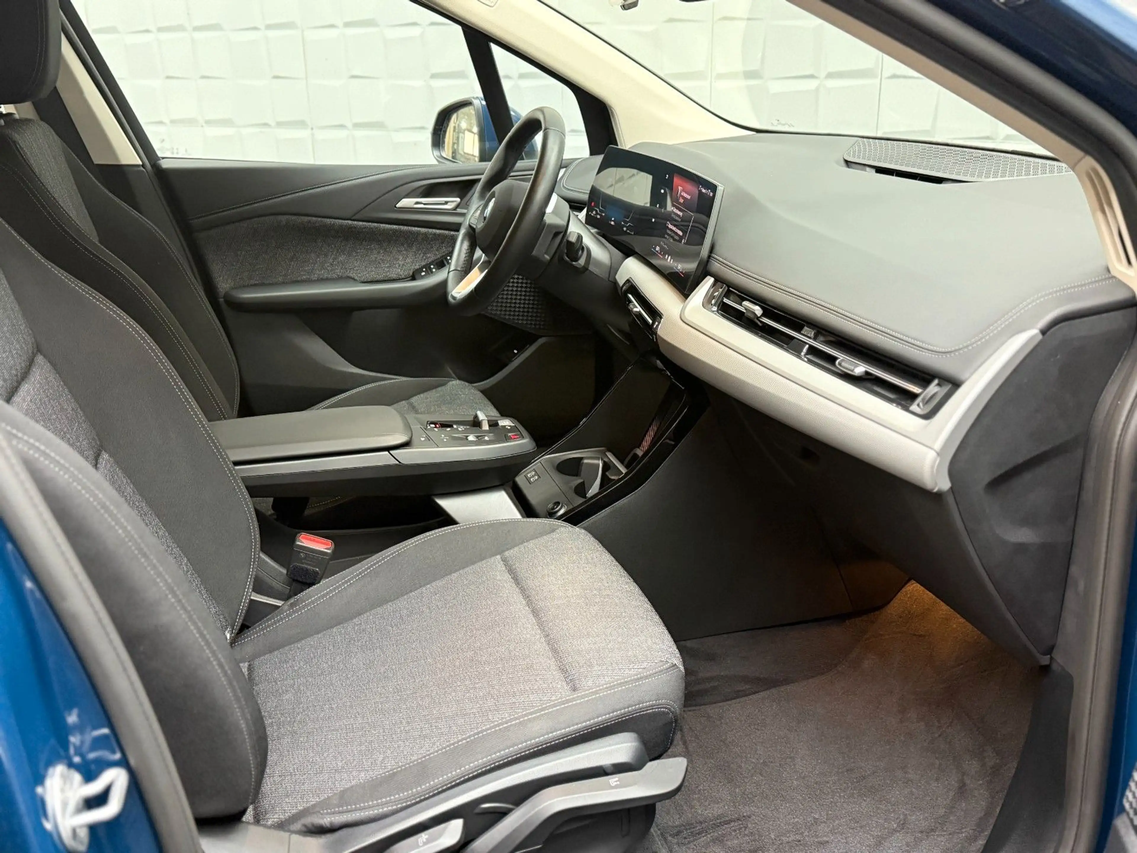 BMW 220 i  Active Tourer Steptronic LED Tempo — photo 12