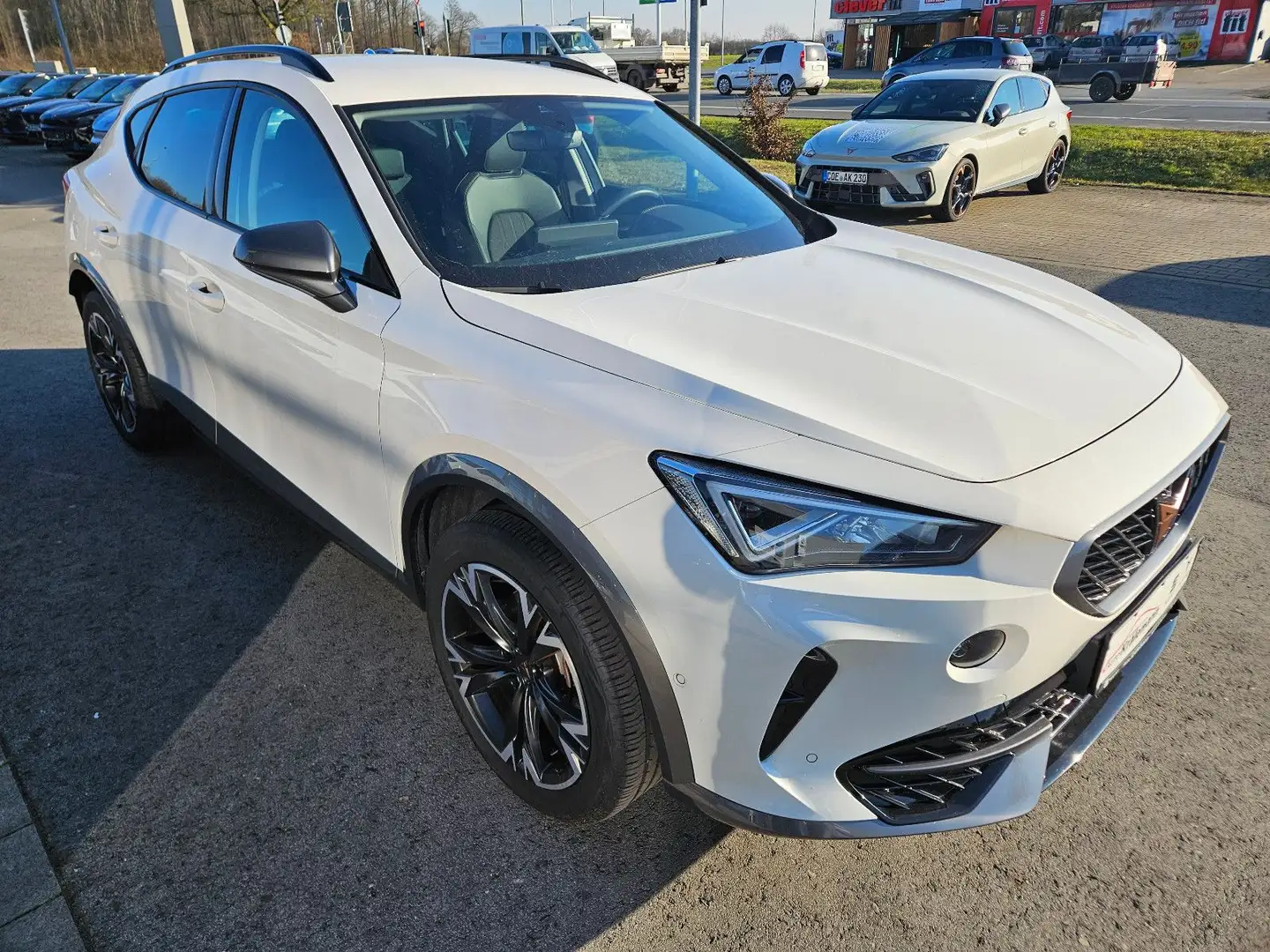 CUPRA Formentor 1,4 DSG e-Hybrid *Navi*Sitzheizung* Weiß - 2
