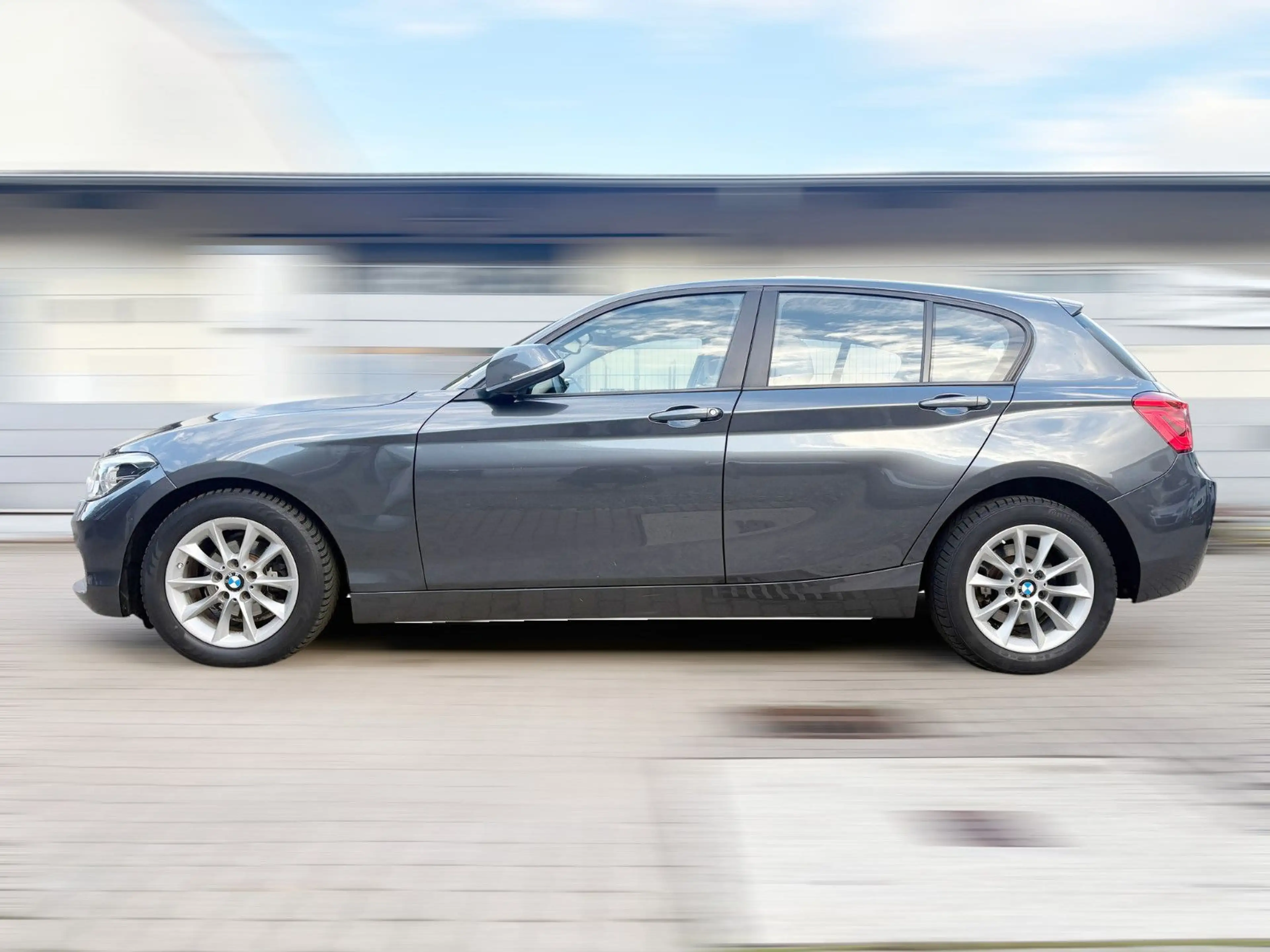 BMW 118 d Automatik 2.Hd Kamera Assistent Leder LED — photo 24