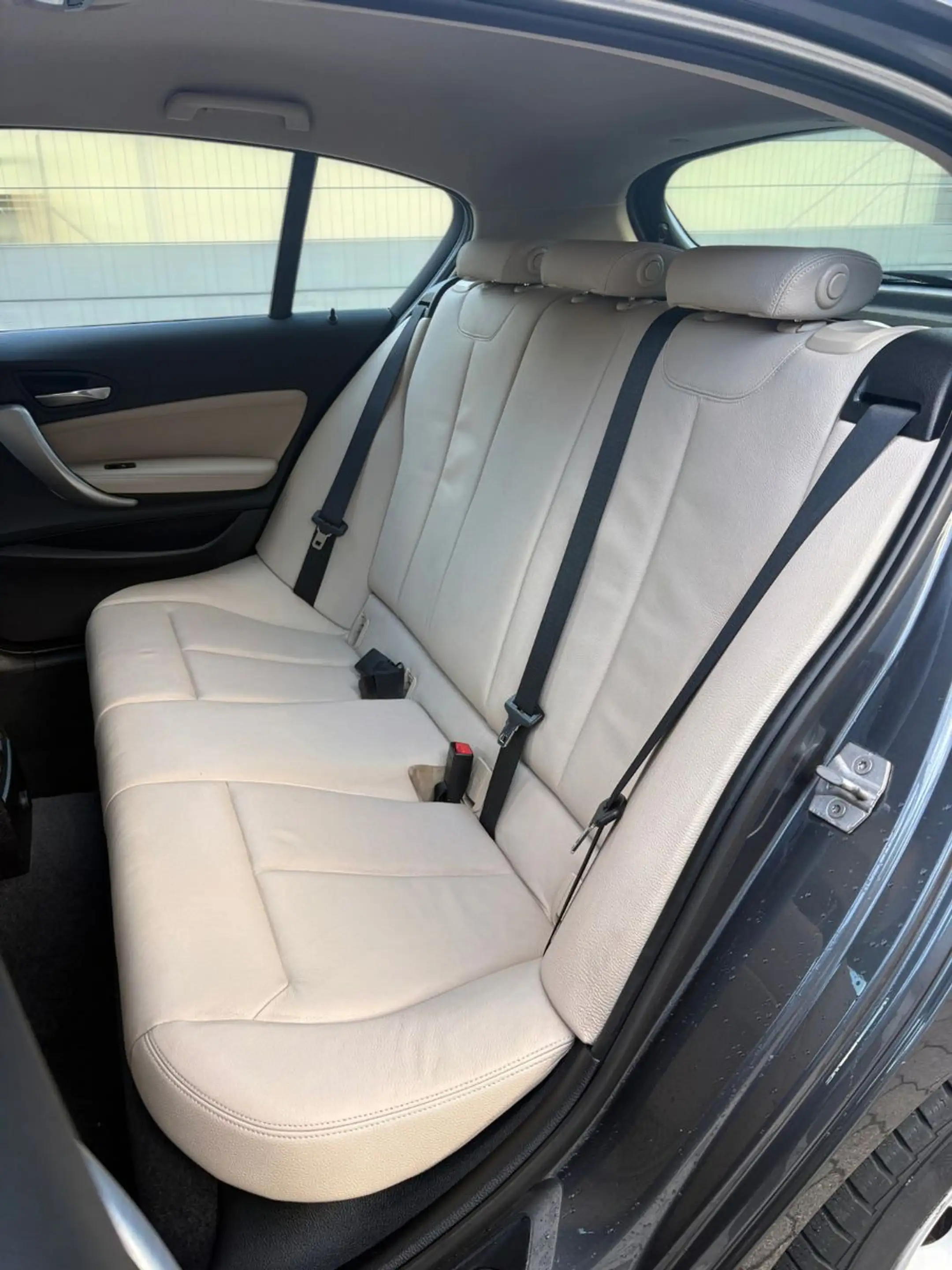 BMW 118 d Automatik 2.Hd Kamera Assistent Leder LED — photo 8