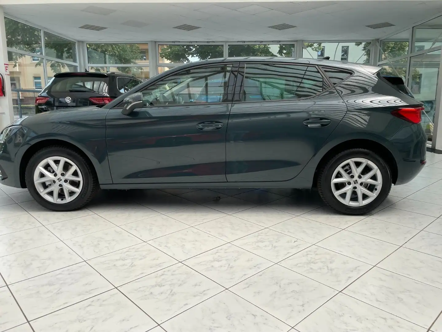 SEAT Leon 1.5 TSI 85kW Style Climatronic,SHZ,PDC,RFK Bleu - 2