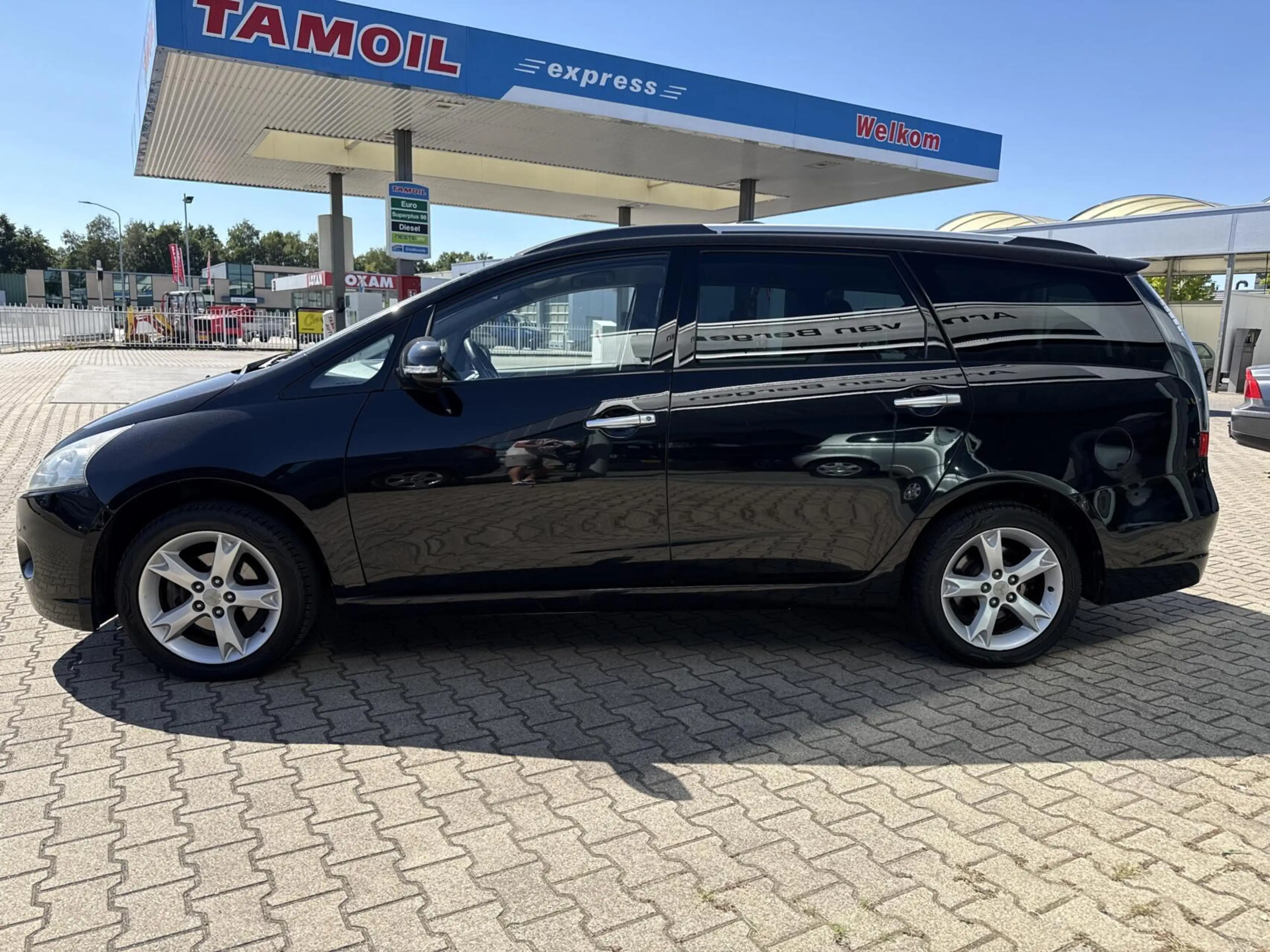 Mitsubishi Grandis 2.4-16V InSport — photo 7
