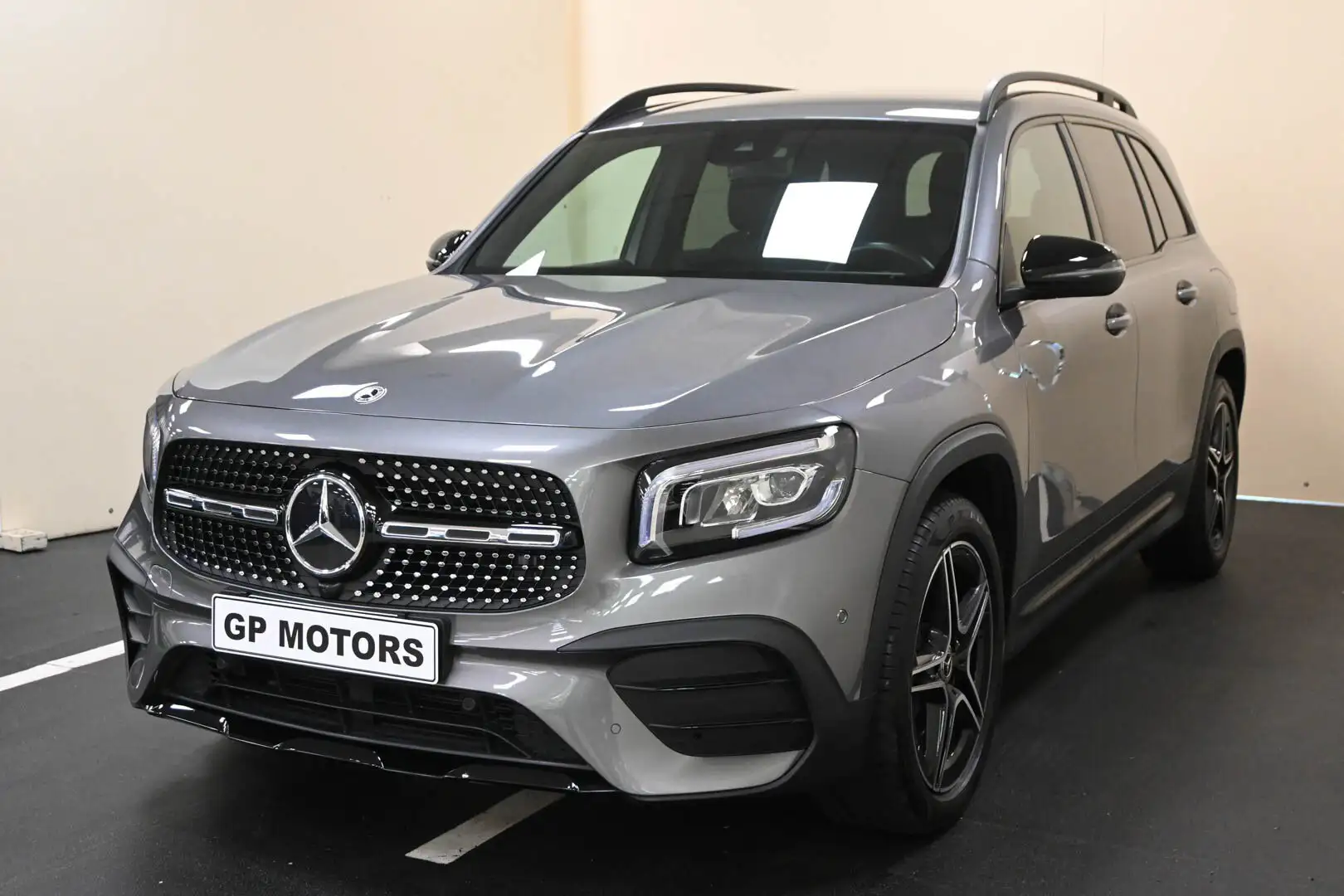 Mercedes-Benz GLB 200 GLB 200 d Automatic 4Matic Premium Night Szürke - 2