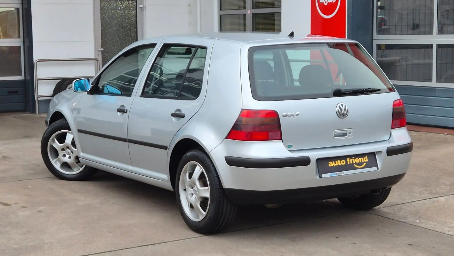 Volkswagen Golf 1.4 Edition 114.000 KM /Klima/8-fach /TÜV Silber - 2