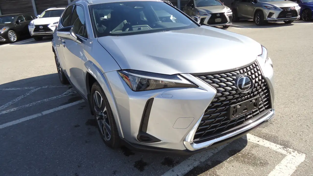 Lexus UX снимка Lexus UX