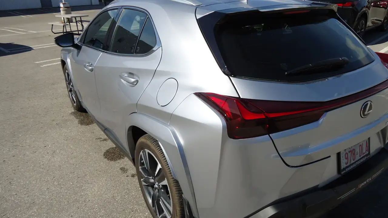 Lexus UX снимка Lexus UX