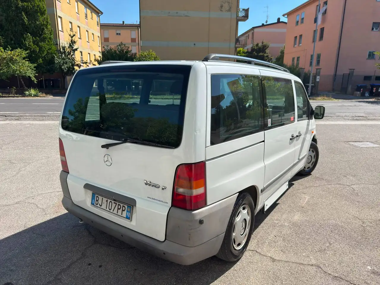 Mercedes-Benz Vito 2.2 Cambio AUTO, TRASPORTO CARROZZINA CON PEDANA, foto 5