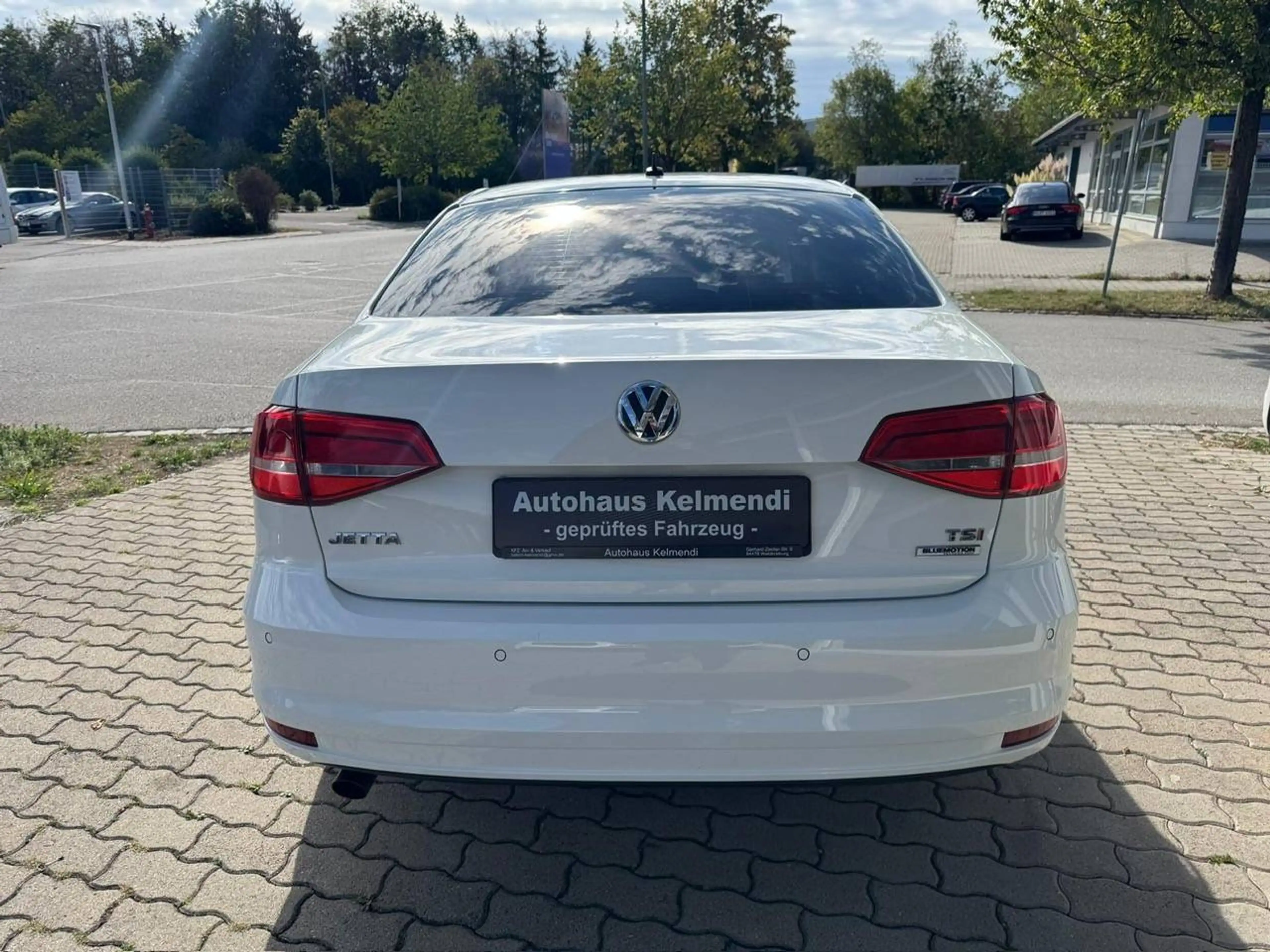 Volkswagen Jetta Jetta 1.2 TSI-Lückenlos VW Scheckheftgepflegt- — photo 6