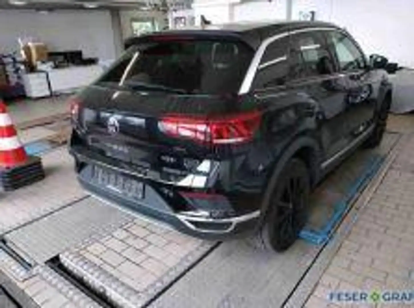 Volkswagen T-Roc 1.5TSI Sport LED/CONNECT/ACC/STANDHEIZUNG Schwarz - 2