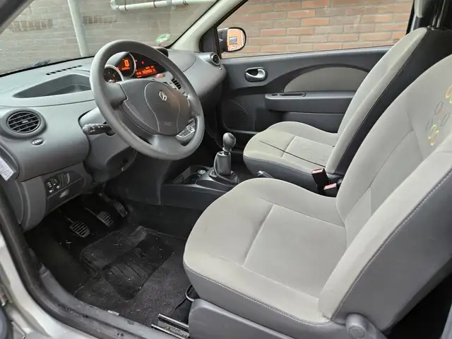 Renault Twingo view 7