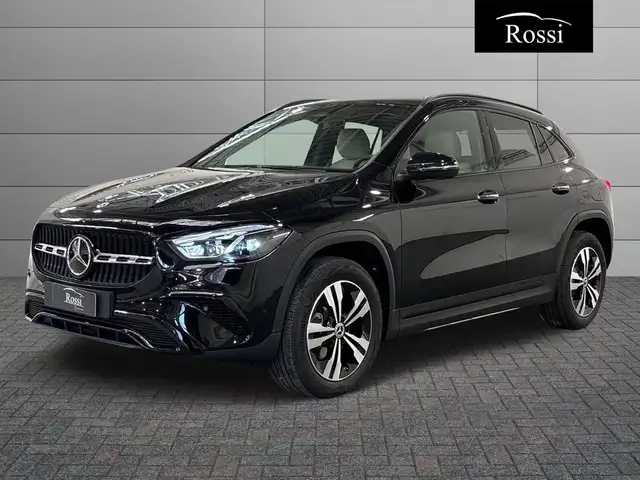 Mercedes-Benz GLA 180 d Automatic