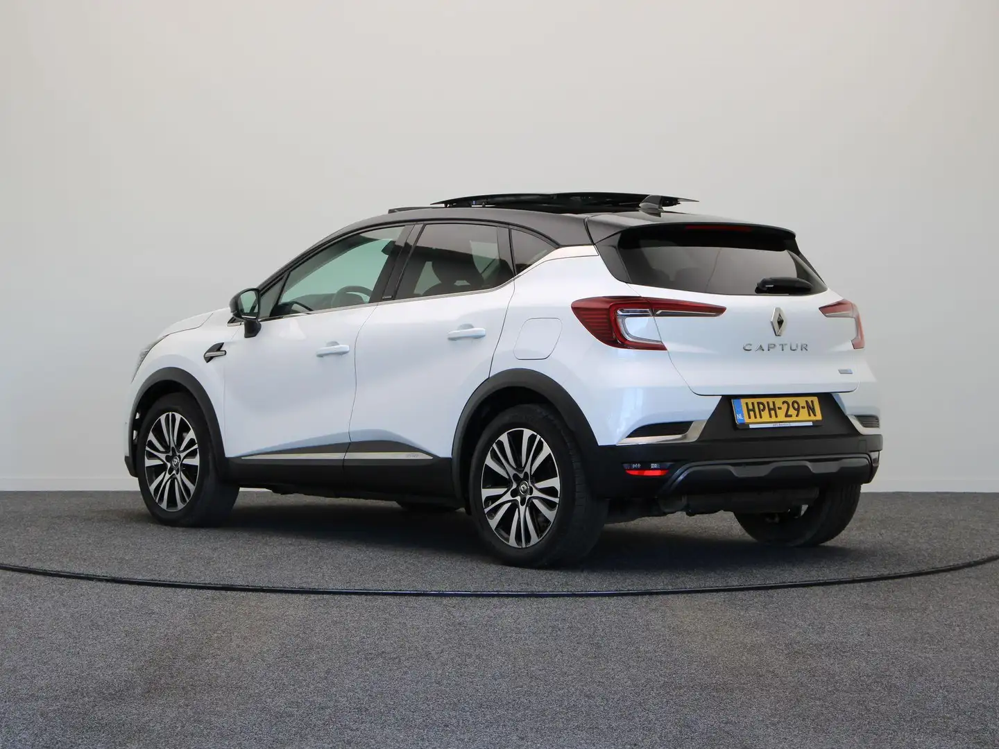 Renault Captur E-Tech Plug-in Hybrid 160pk Initiale paris | Accus Blanco - 2