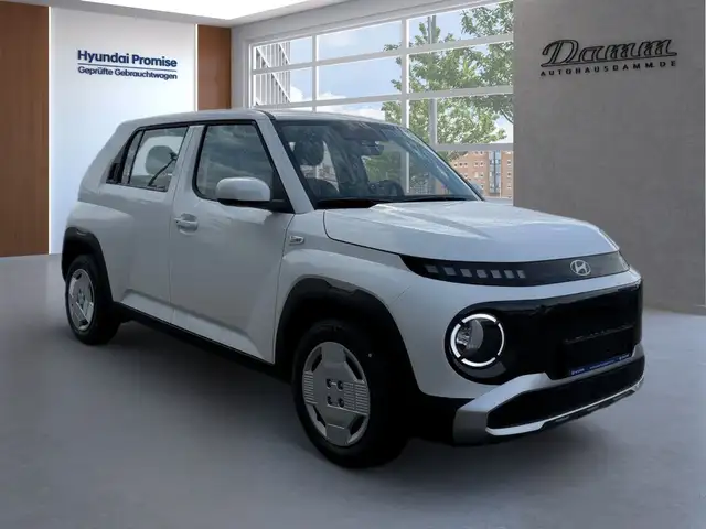 Hyundai Inster view 2