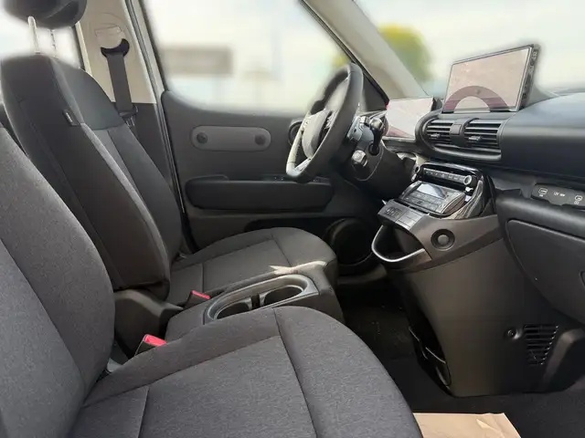 Hyundai Inster view 13