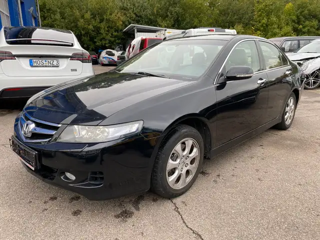 Honda Accord Lim. 2.2 i-CTDi Executive Heckschaden