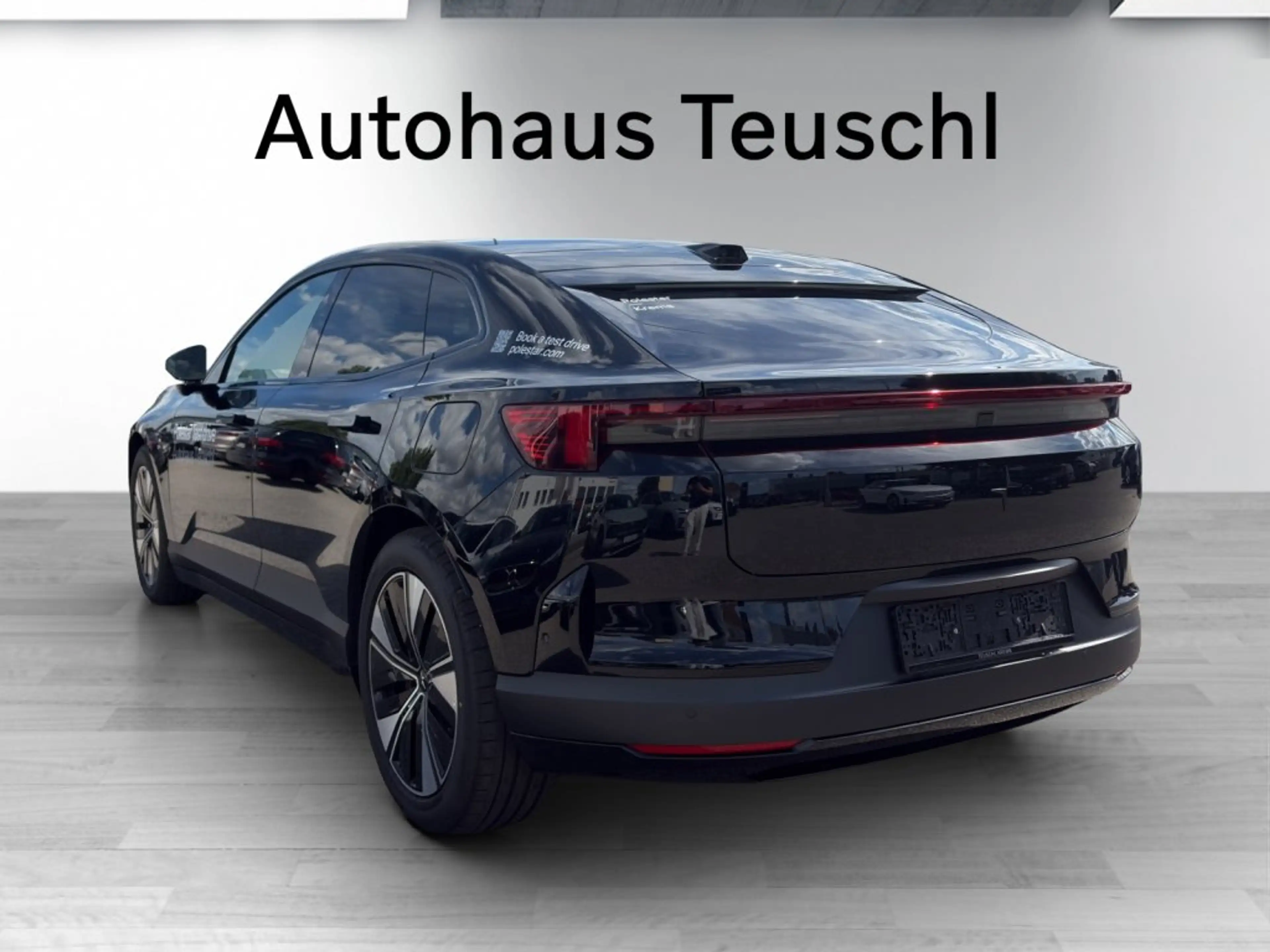 Polestar 4 Polestar 4 coupe Long range Single motor - Plus — photo 3