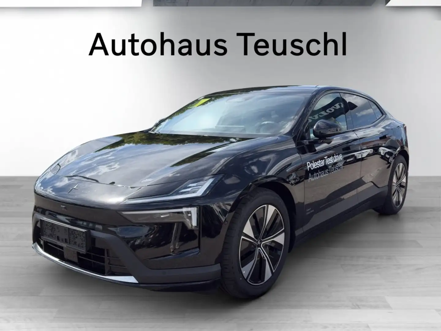 Polestar 4 Polestar 4 coupe Long range Single motor - Plus Schwarz - 1
