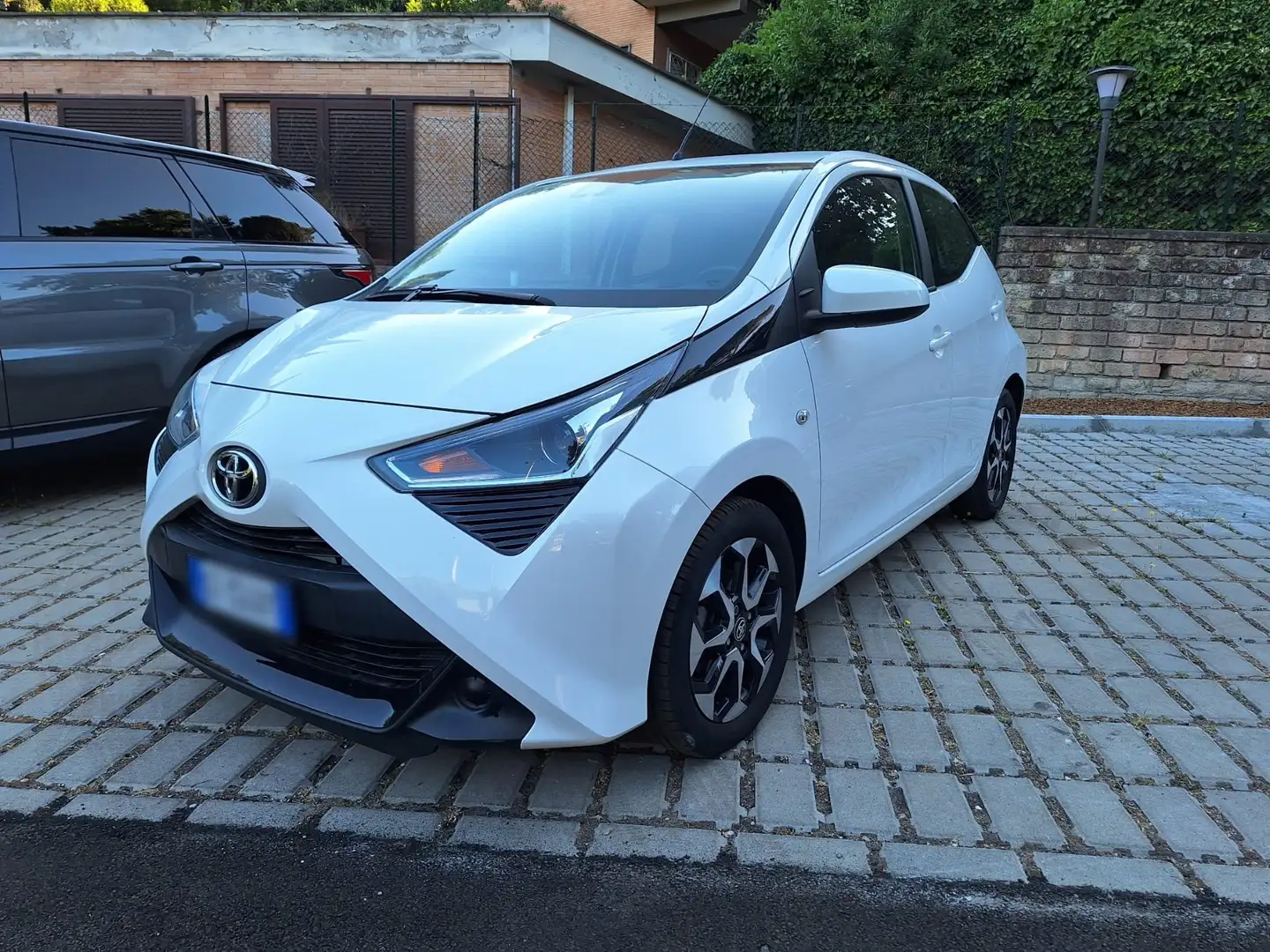 Toyota Aygo Aygo II 2018 5p 5p 1.0 x-fun 72cv Wit - 1