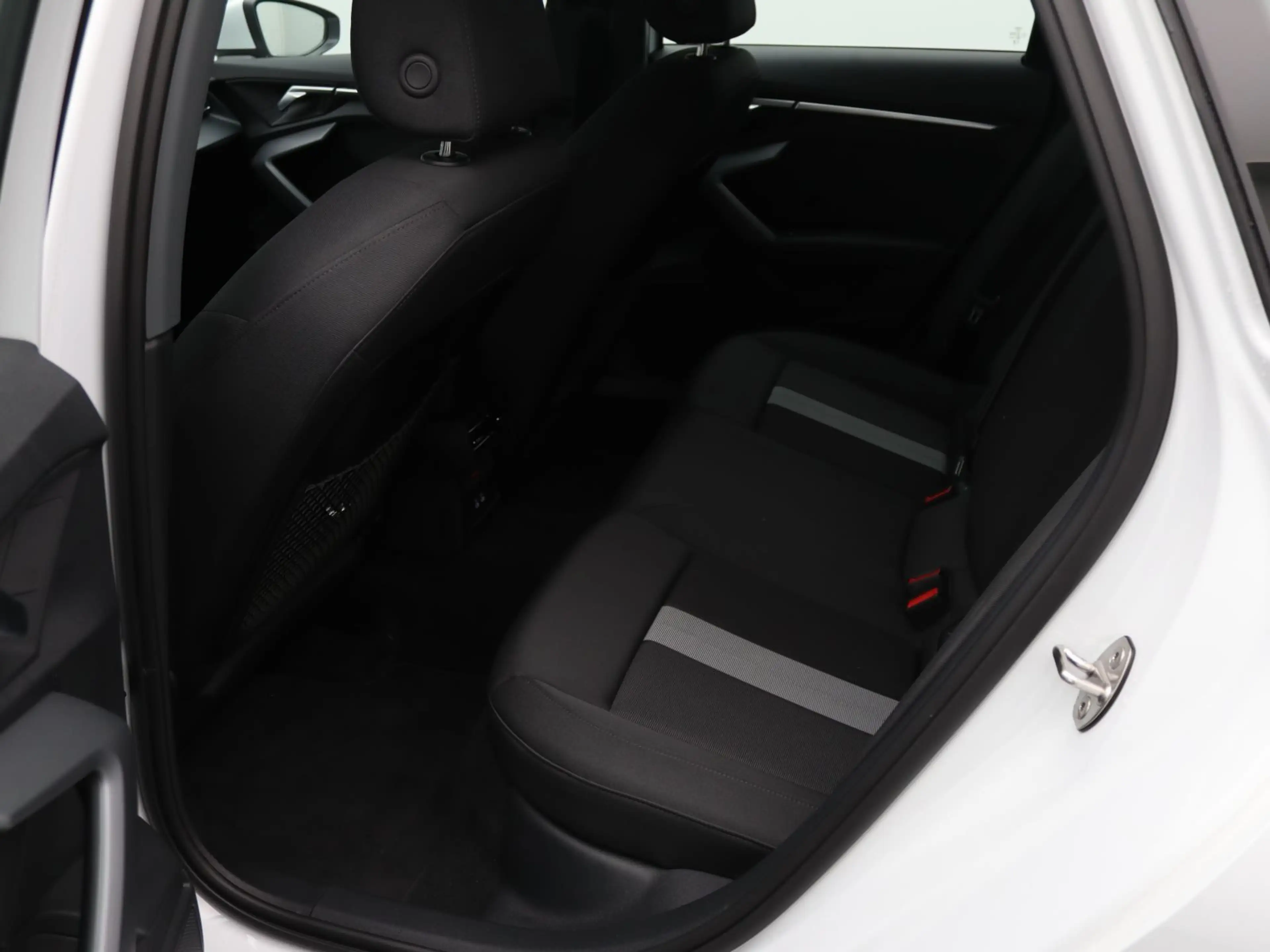 Audi A3 advanced 35TDI S-tronic / Navi, RFK — photo 12