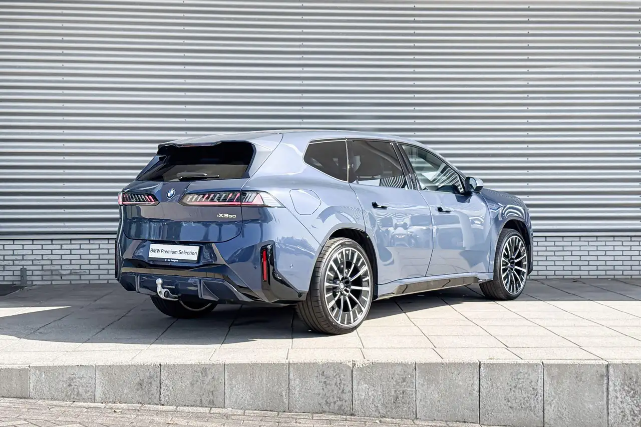 BMW iX3 2026